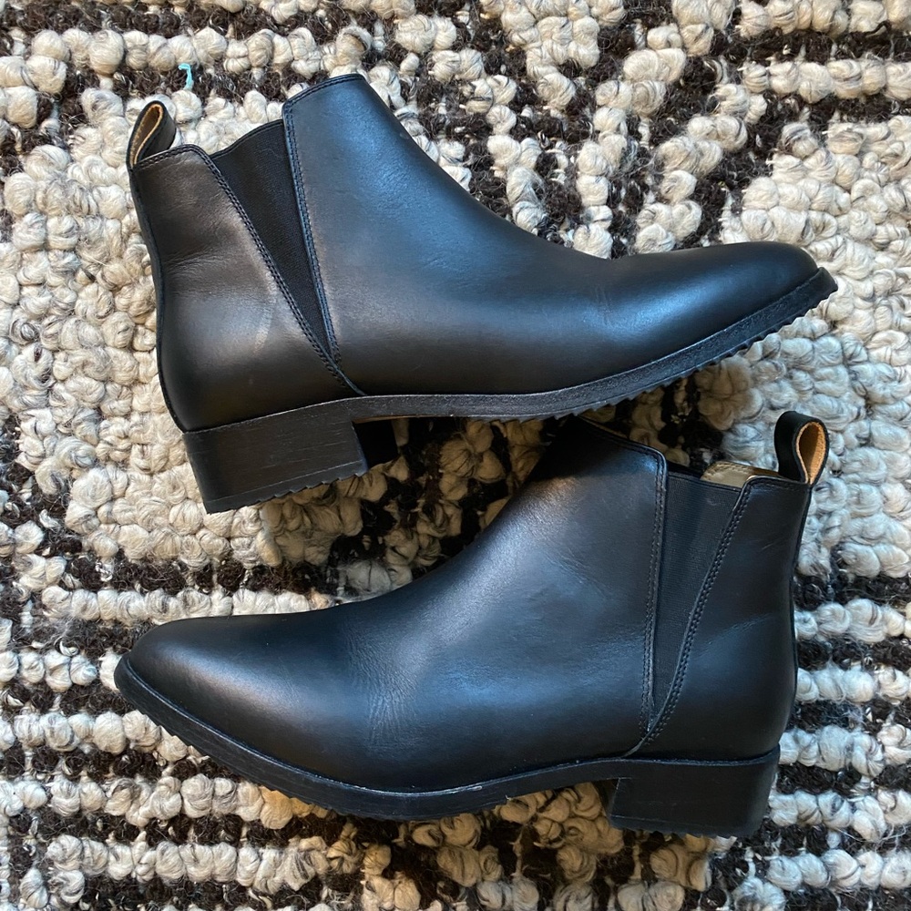 Nisolo Eva Chelsea boot 9 black